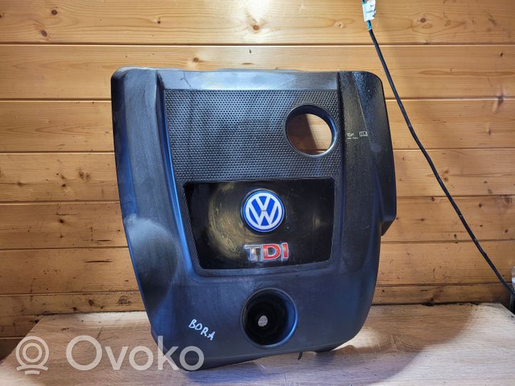 Volkswagen Bora Moottorin koppa 038103925