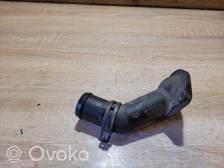 Volkswagen Bora Boîtier de thermostat / thermostat 038121121