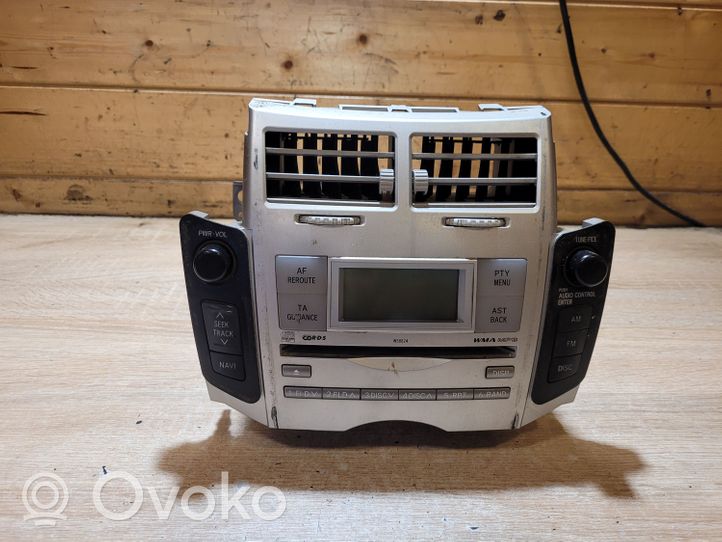 Toyota Yaris Unité principale radio / CD / DVD / GPS 861200D211
