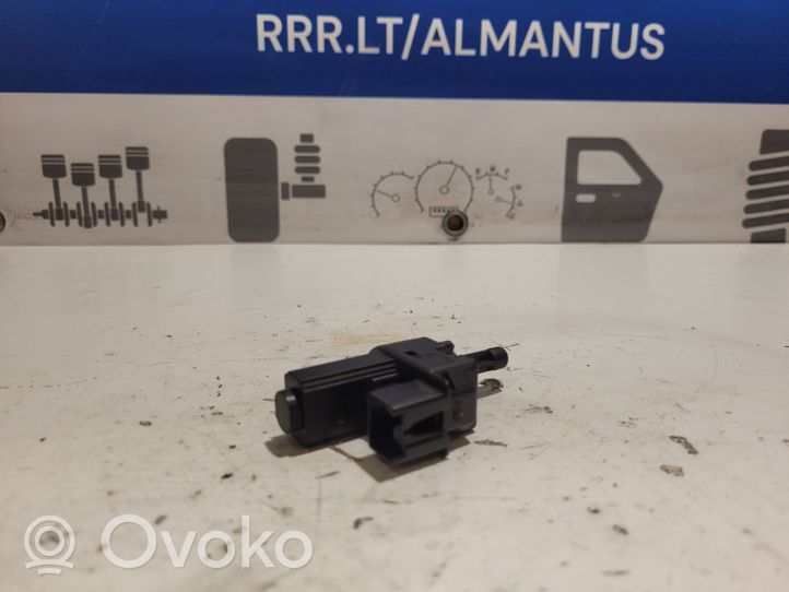 Volvo V50 Clutch pedal sensor 3M5T13480