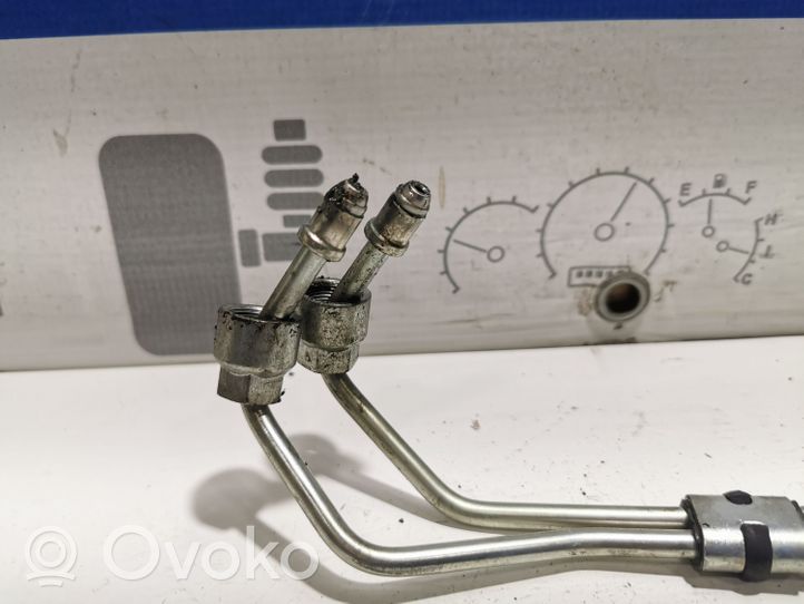 Volvo V60 Tuyau d'alimentation conduite de carburant 