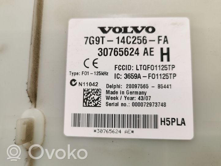 Volvo V70 Fuse module 30765624