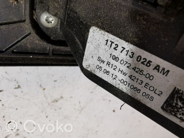 Volkswagen Caddy Lewarek zmiany biegów / górny 1T2713025AM