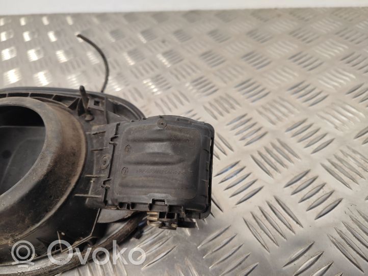 Volvo V60 Osłona gniazda ładowania samochodu elektrycznego 31299106