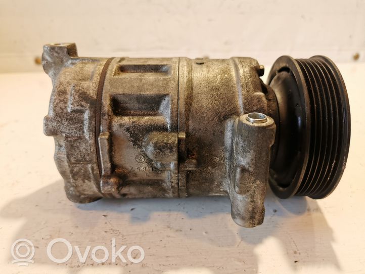 Audi A7 S7 4G Ilmastointilaitteen kompressorin pumppu (A/C) 4G0260805B