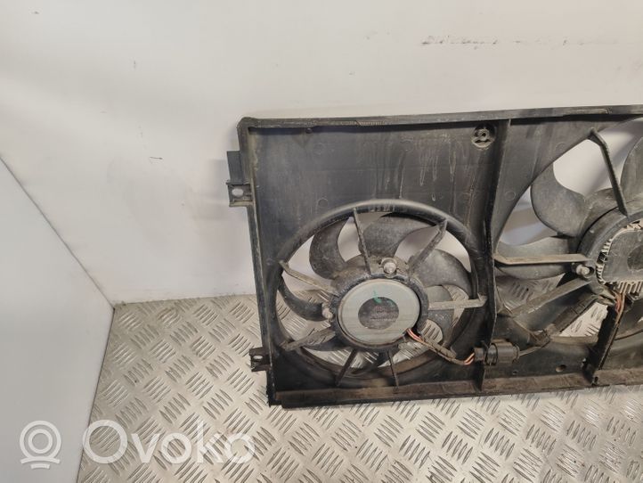 Volkswagen Caddy Radiator cooling fan shroud 1K0121207