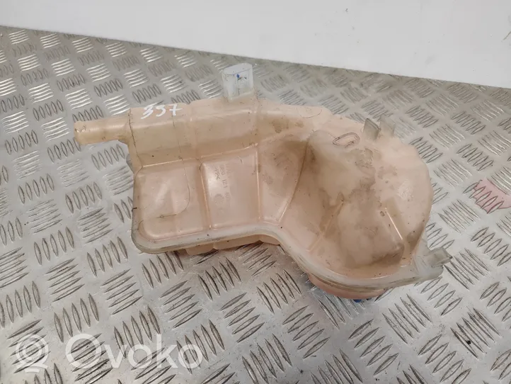 Audi A4 S4 B7 8E 8H Vase d'expansion / réservoir de liquide de refroidissement 8E0121403