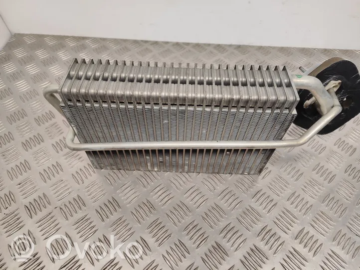 Mercedes-Benz E W211 Air conditioning (A/C) radiator (interior) A2118300358