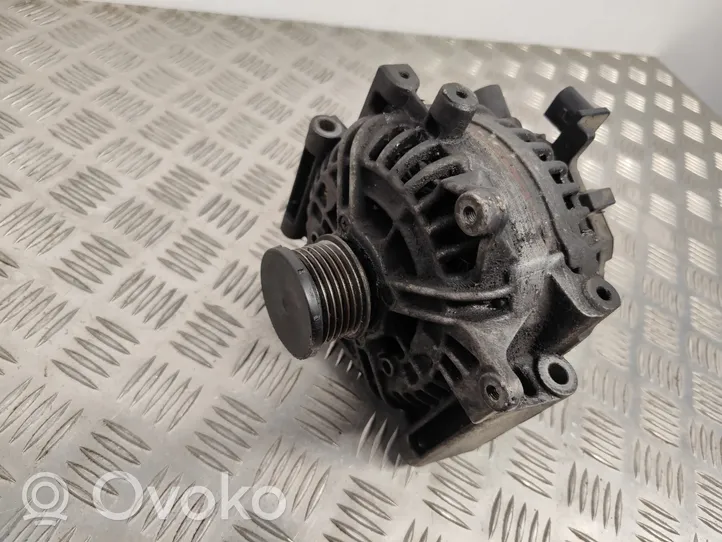 Mercedes-Benz E W211 Generatore/alternatore A0131545902