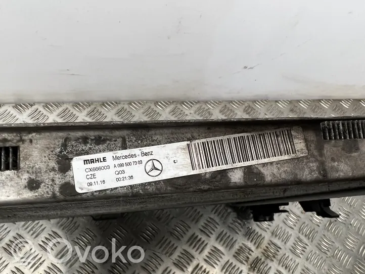 Mercedes-Benz E W213 Jäähdyttimen lauhdutin A0995007303