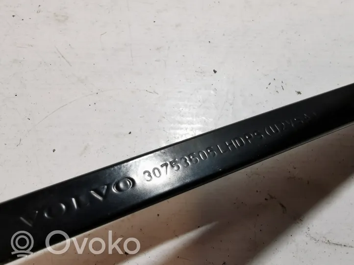 Volvo V60 Front wiper blade arm 30753505