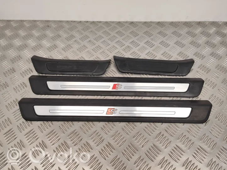 Audi Q5 SQ5 sill trim set (inner) 80A947417