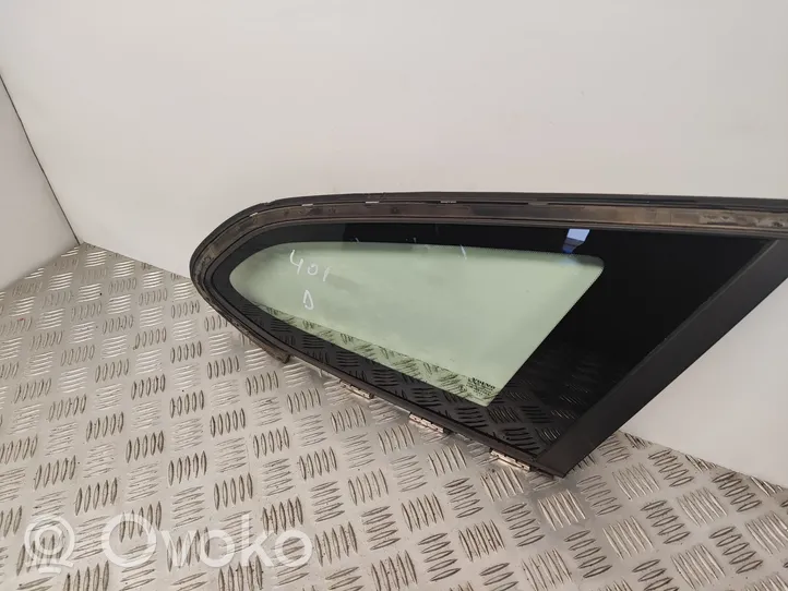 Volvo V60 Rear side window/glass 31218021