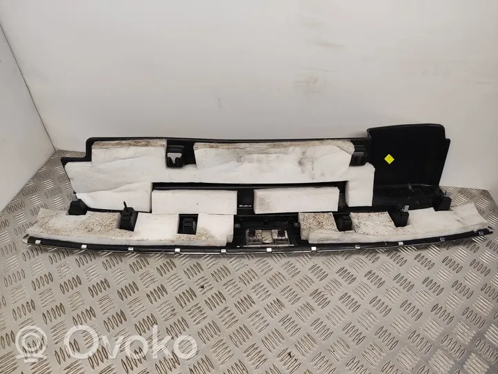 Audi Q7 4M Osłona pasa bagażnika 4M0864483F