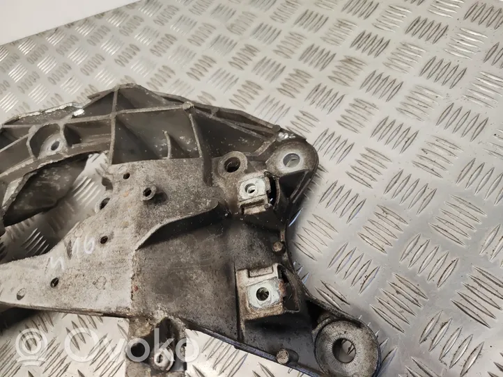 Audi Q5 SQ5 Soporte de montaje de la caja de cambios 4H0399263AK