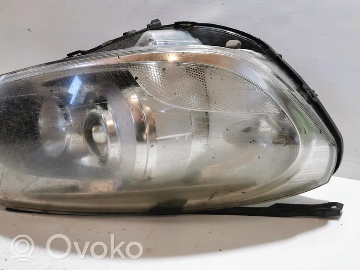 Volvo V60 Lampa przednia 31299991