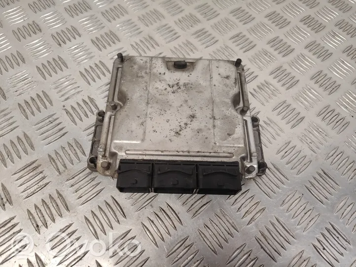 Renault Master II Sterownik / Moduł ECU 0281010784