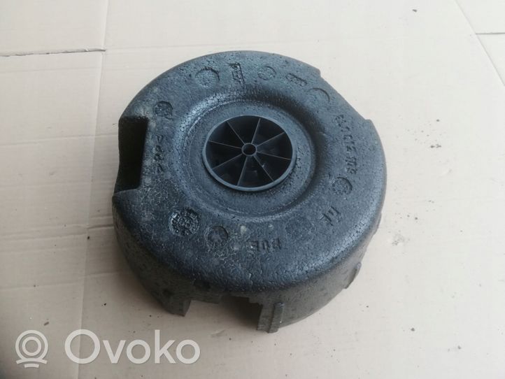 Audi A3 S3 8L Element schowka koła zapasowego 8L0012109