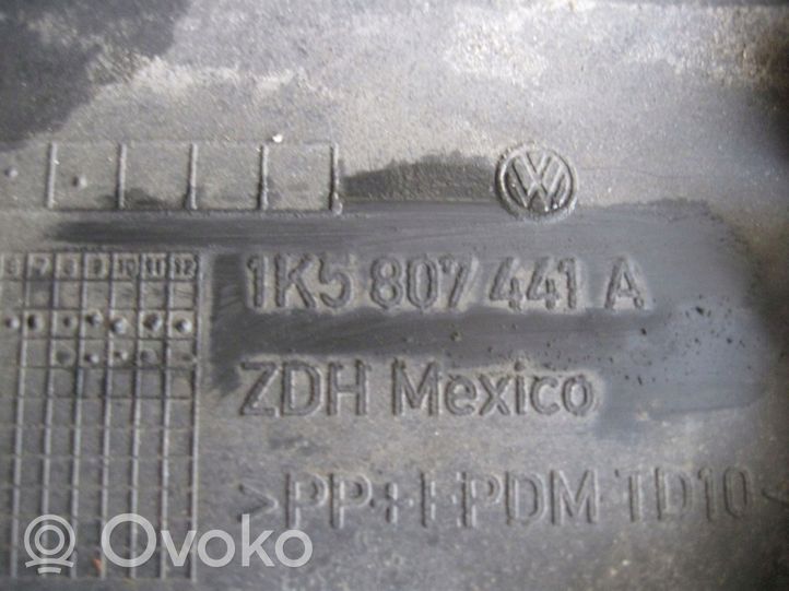 Volkswagen Jetta V Zaślepka / Osłona haka holowniczego tylna 1K5807441A