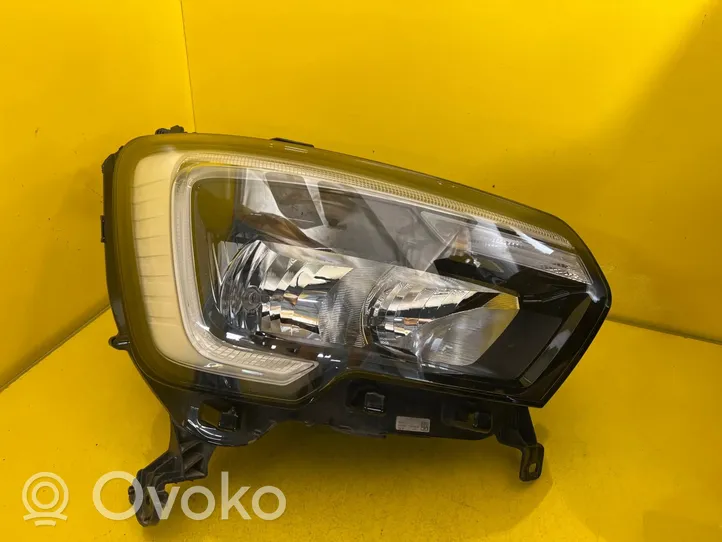 Renault Master I Headlight/headlamp 260105567R