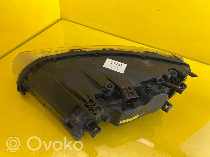 Volvo XC70 Headlight/headlamp 31383541