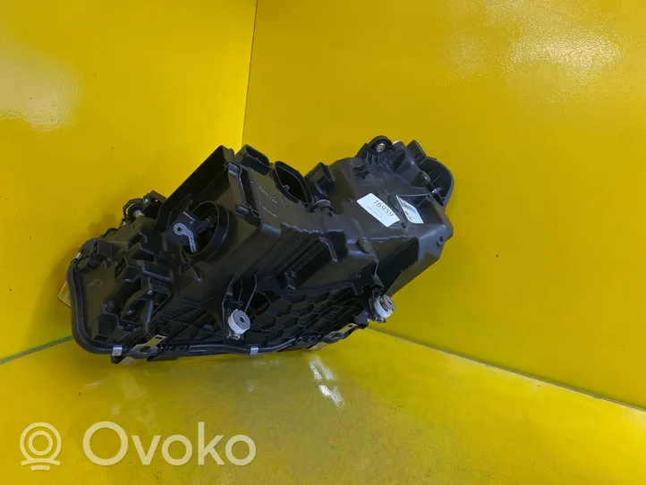 BMW X3 G01 Phare frontale 8739654-02