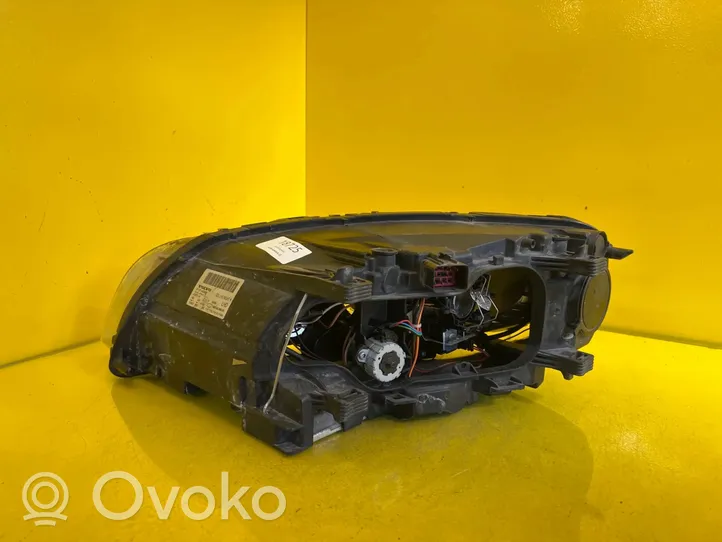 Volvo XC70 Priekinis žibintas 313214348