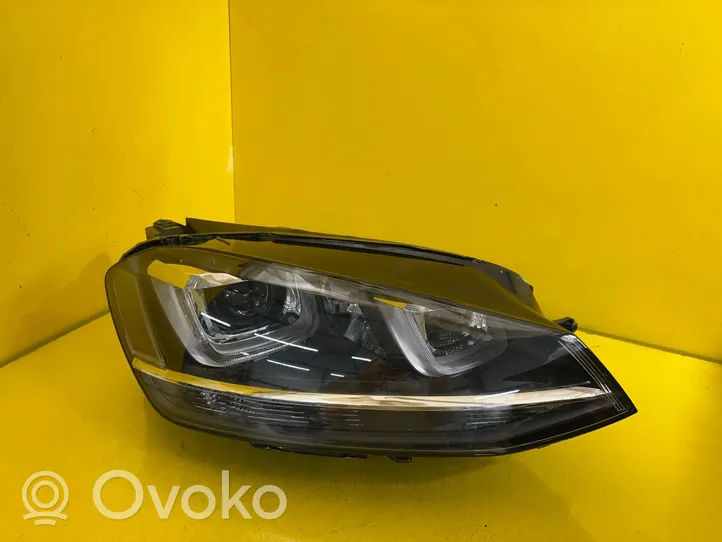 Volkswagen Golf VII Lampa przednia 5G2941754