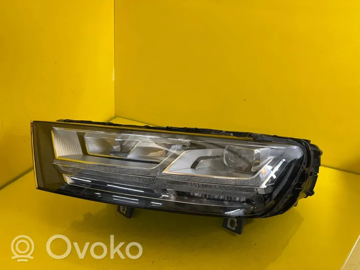 Audi Q7 4M Lampa przednia 4M0941033