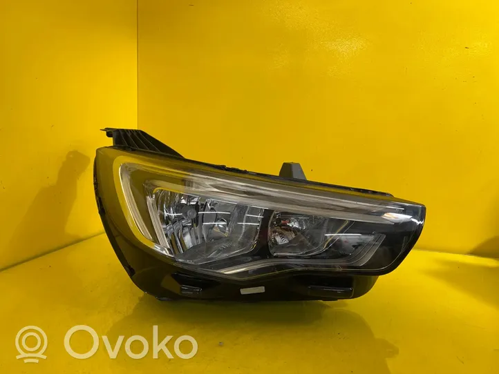 Opel Grandland X Priekinis žibintas YP00015580