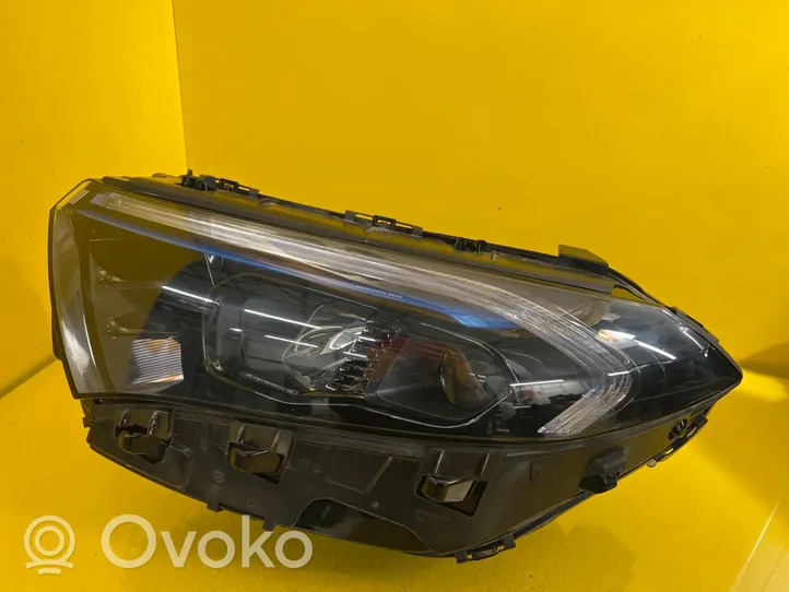 Mercedes-Benz EQB Phare frontale A2439060100