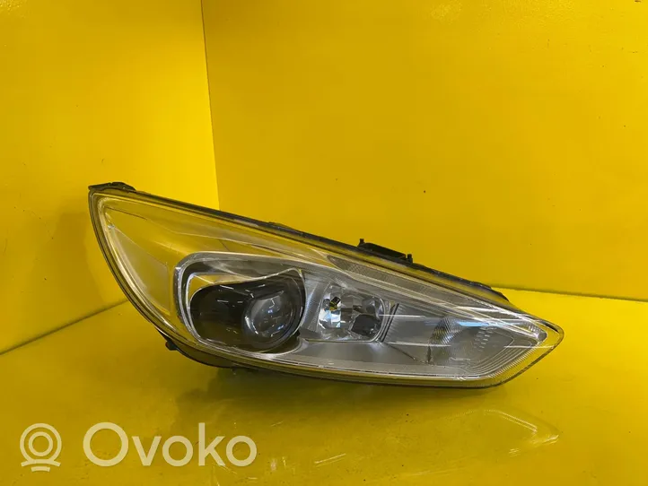 Ford Focus ST Lampa przednia F1EB-13D154