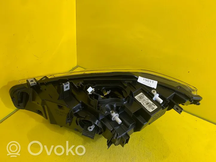 BMW 4 F32 F33 Lampa przednia 8738700-03