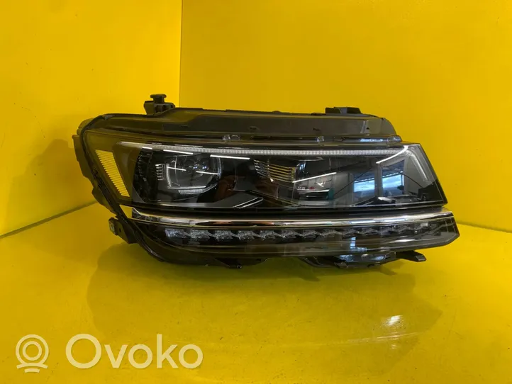 Volkswagen Tiguan Faro/fanale 5NB941082D