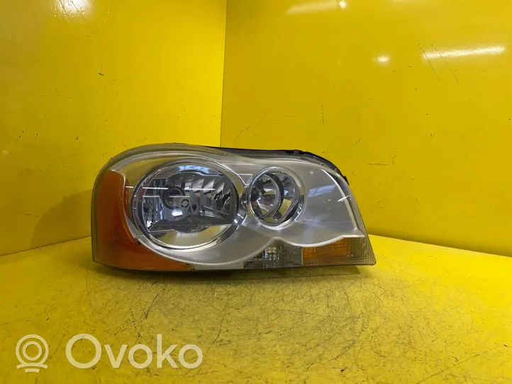Volvo XC90 Lampa przednia 30678599
