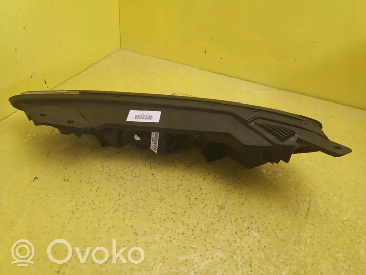 Hyundai Kona I Lampa przednia brak