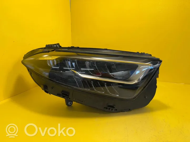 Mercedes-Benz CLS C257 Lampa przednia A2579062402