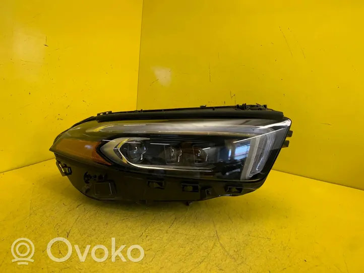 Mercedes-Benz A W177 Lampa przednia A1779060903