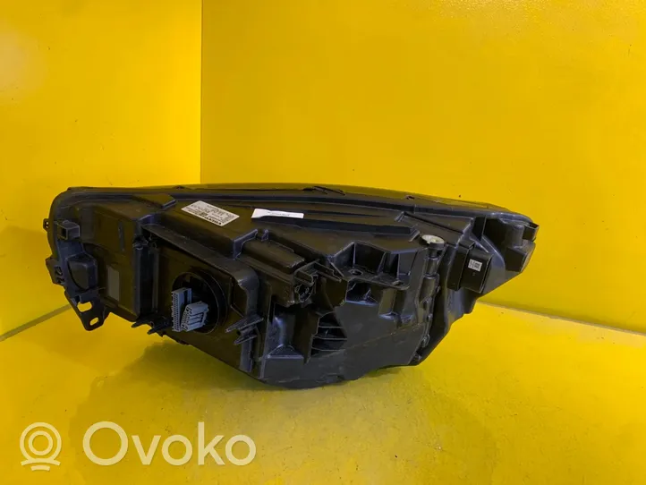 Volvo XC40 Priekinis žibintas 32404666