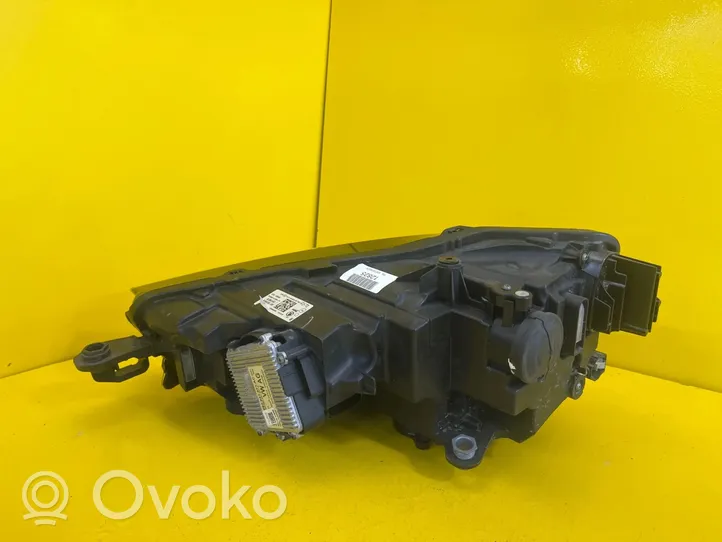 Skoda Scala Phare frontale 657941016A