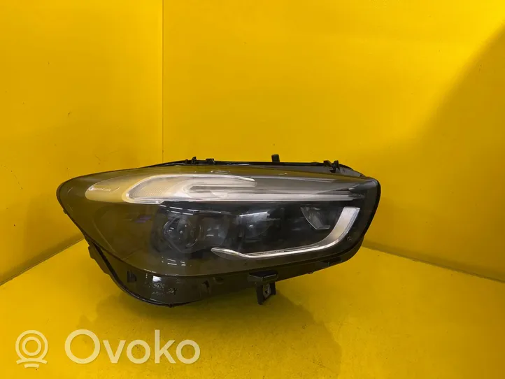 Mercedes-Benz B W247 Lampa przednia A2479061404