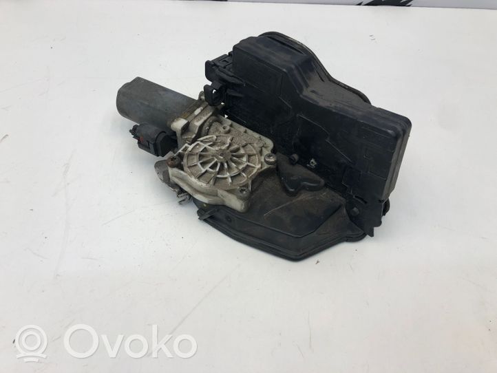 BMW 7 E65 E66 Serrure de porte arrière 41013061002