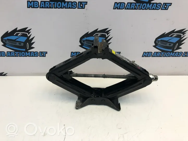 Volvo V70 Spare wheel mounting bracket 31362446