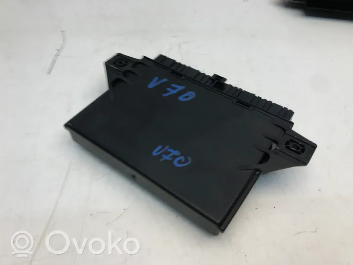 Volvo V70 Komputer / Sterownik ECU i komplet kluczy 30785100