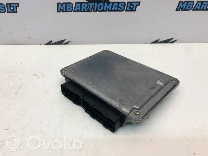 Opel Zafira A Calculateur moteur ECU 0281010268