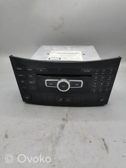 Mercedes-Benz E W212 Panel / Radioodtwarzacz CD/DVD/GPS A2129006417