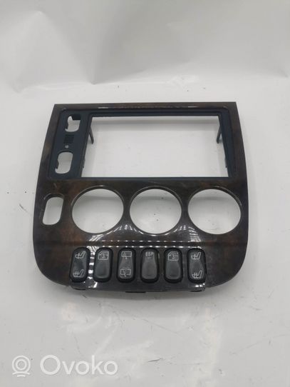 Mercedes-Benz ML W163 Console centrale, commande chauffage/clim A1636808236