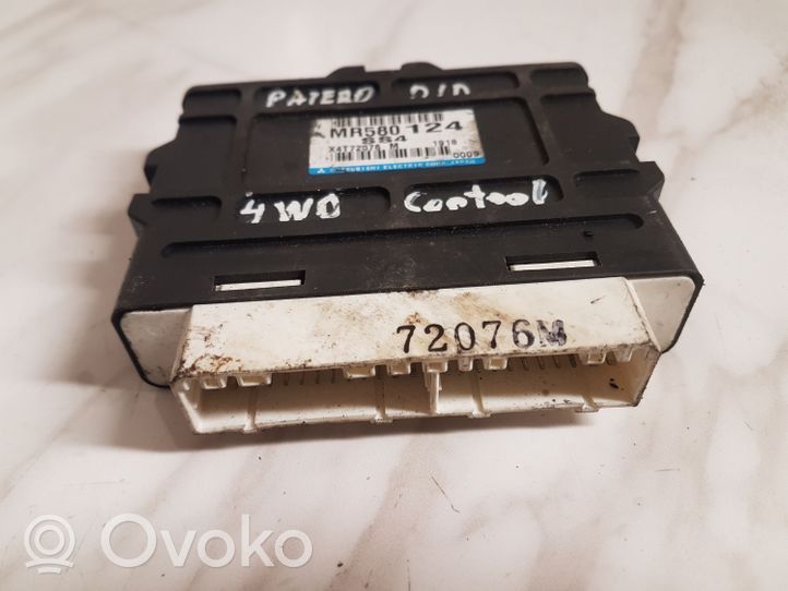 Mitsubishi Pajero Komputer / Sterownik ECU silnika MR580124