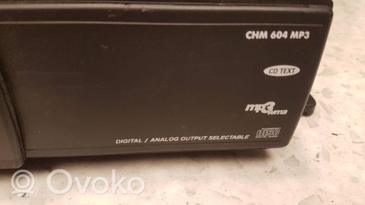 KIA Sorento CD/DVD keitiklis CHM604