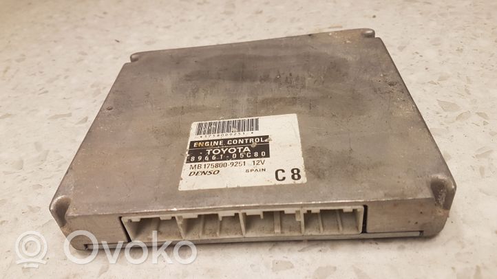 Toyota Avensis T250 Calculateur moteur ECU 8966105C80